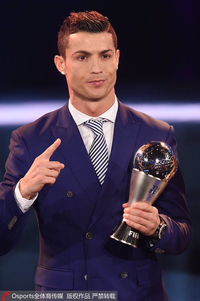 埃姆雷-詹：我还没有恢复到100%；我在中后卫位置上感觉很舒适