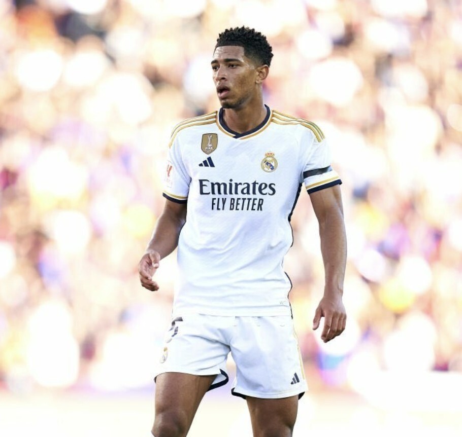 40岁后单场25+5+5场次詹姆斯达16次，历史断档第一