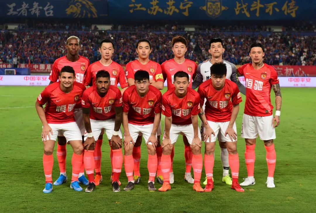 阿根廷强势晋级淘汰赛